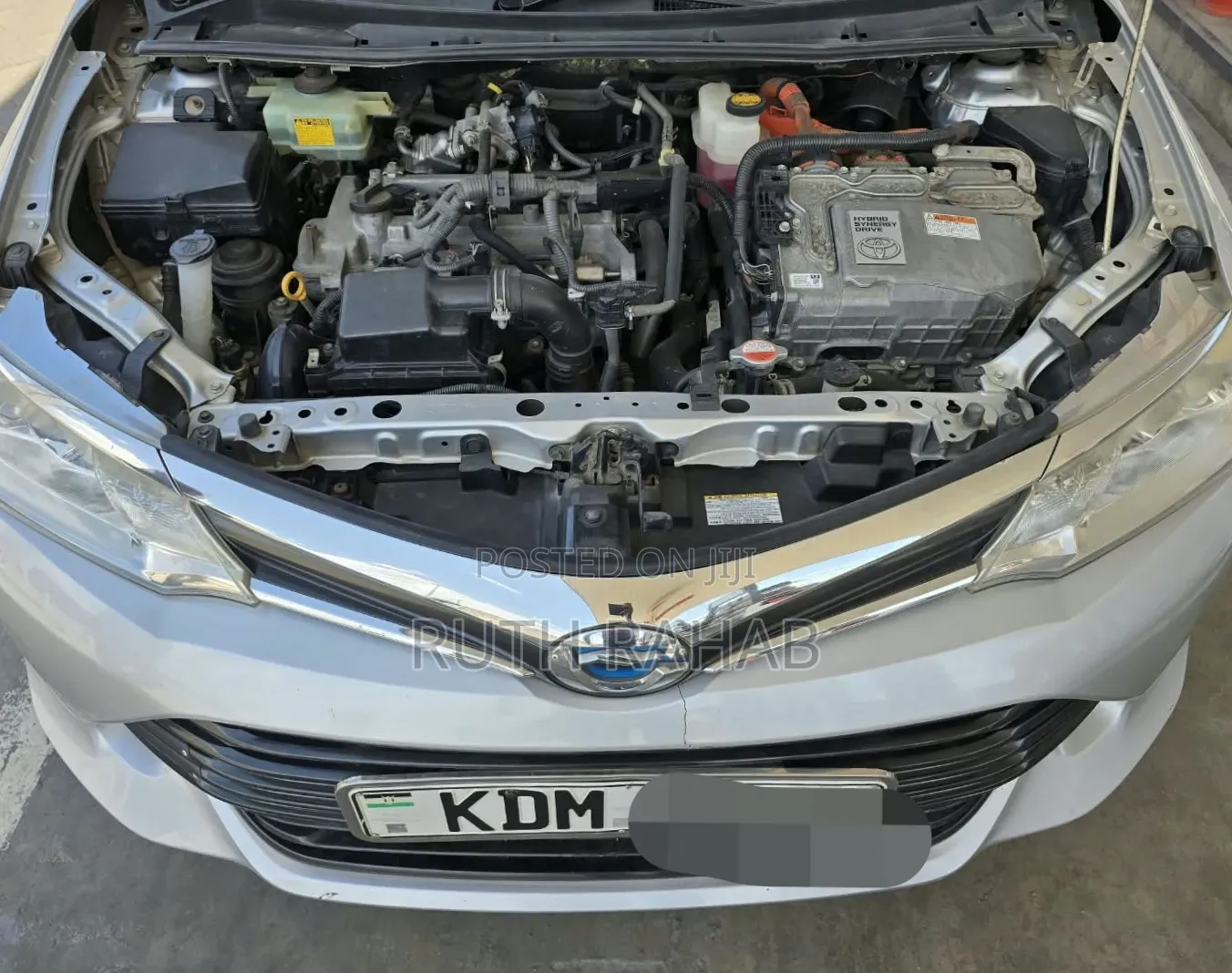 Toyota Corolla Fielder 2016 Silver