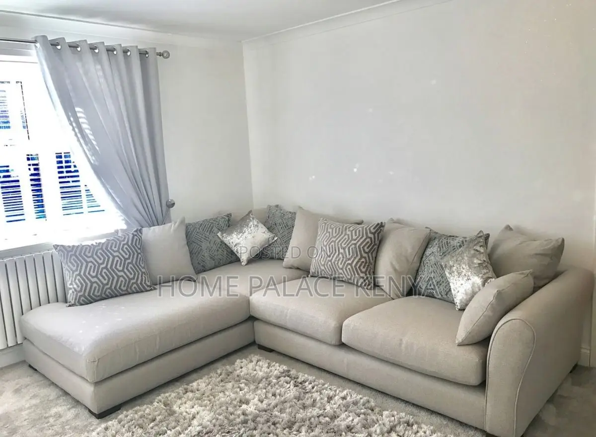 Corner Sofa; Stylish Modern L-Shaped Sofa for Spacious Living Areas