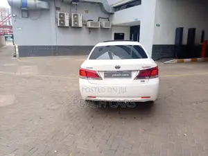 Toyota Crown 2015 White