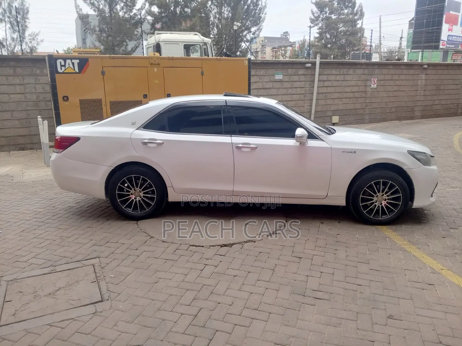 Toyota Crown 2015 White