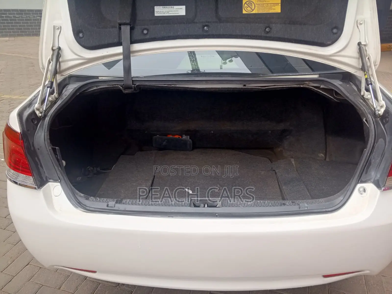 Toyota Crown 2015 White