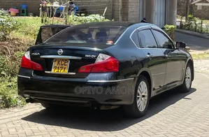Nissan Fuga 2009 Black