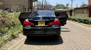 Nissan Fuga 2009 Black
