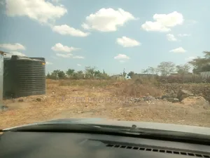 Clean 50by 100 Plots at Kinanie Market