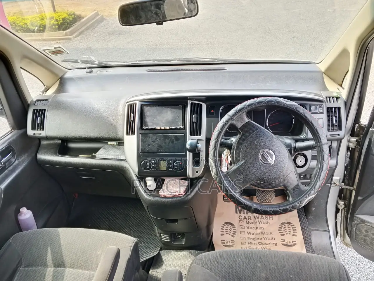Nissan Serena 2009 Silver