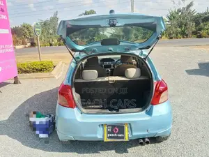 Toyota Vitz 2007 Blue