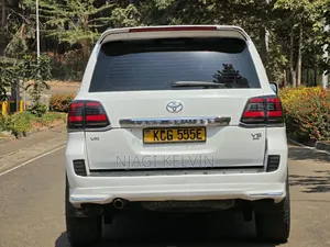 Toyota Land Cruiser 2008 Off white