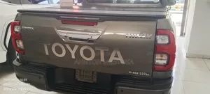 Toyota Hilux Revo Double Cab Deisel 2.4 AWD 2020 Gray
