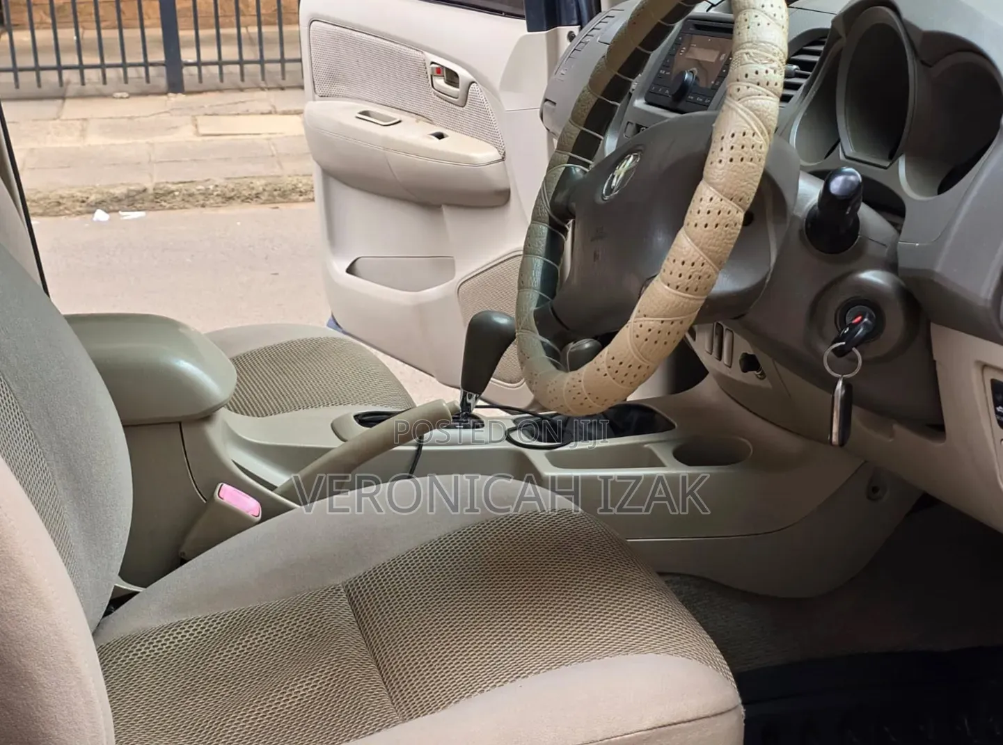 Toyota Hilux 2008 Gray
