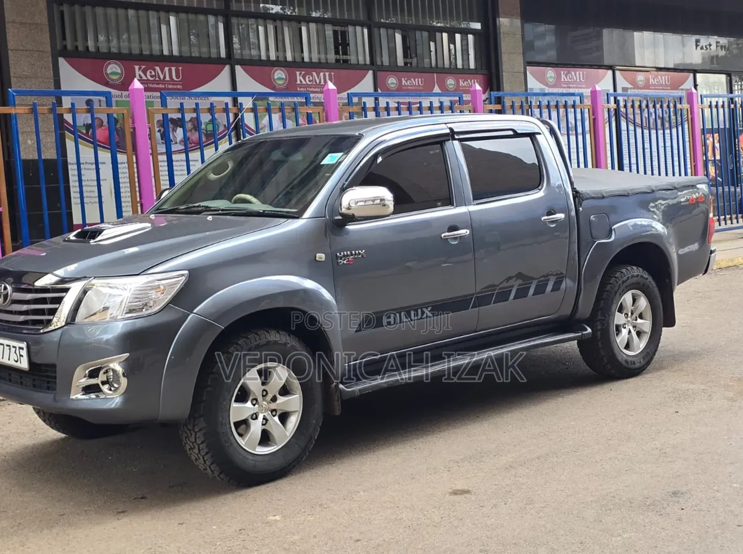 Toyota Hilux 2008 Gray