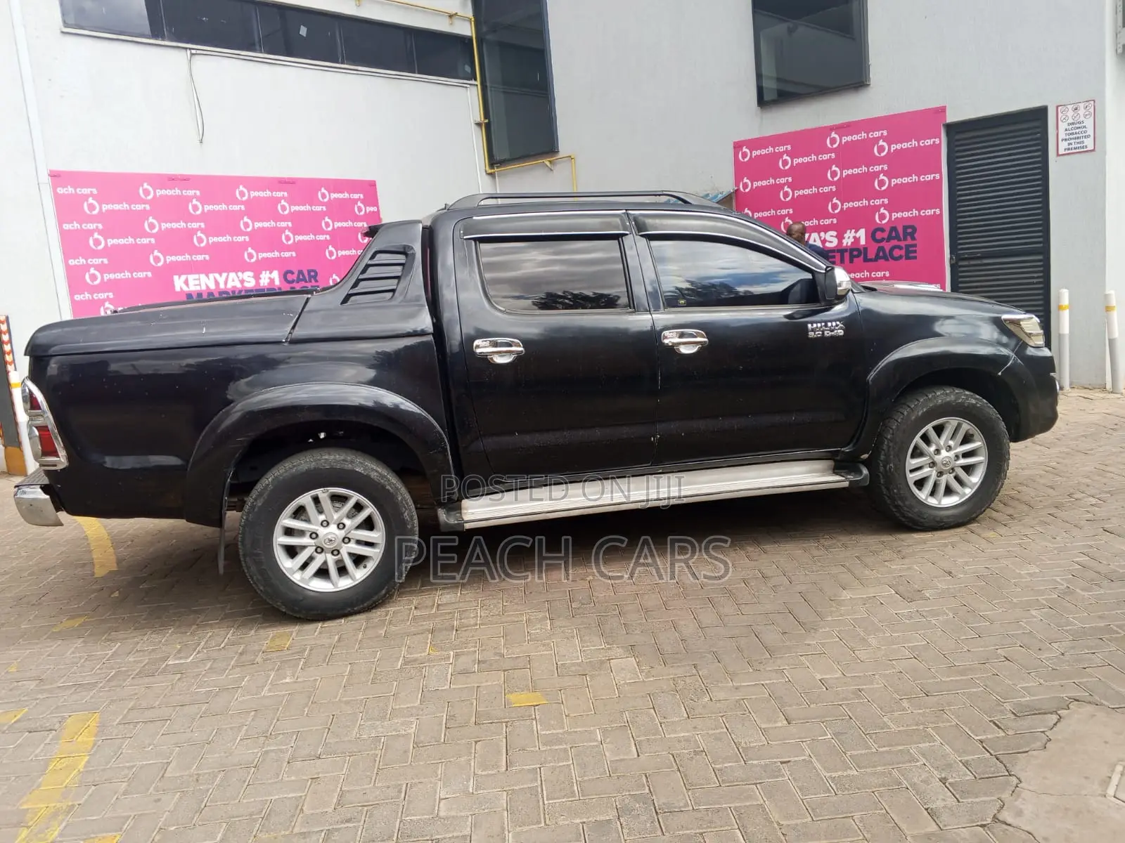 Toyota Hilux 2011 Black