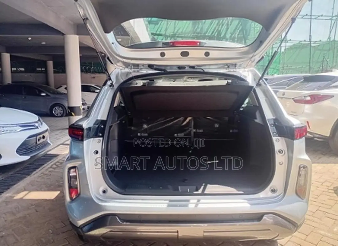 Toyota Urban Cruiser 2025 Silver