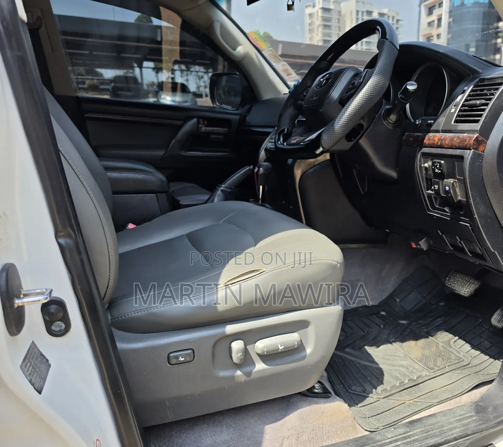 Toyota Land Cruiser Prado 2008 White