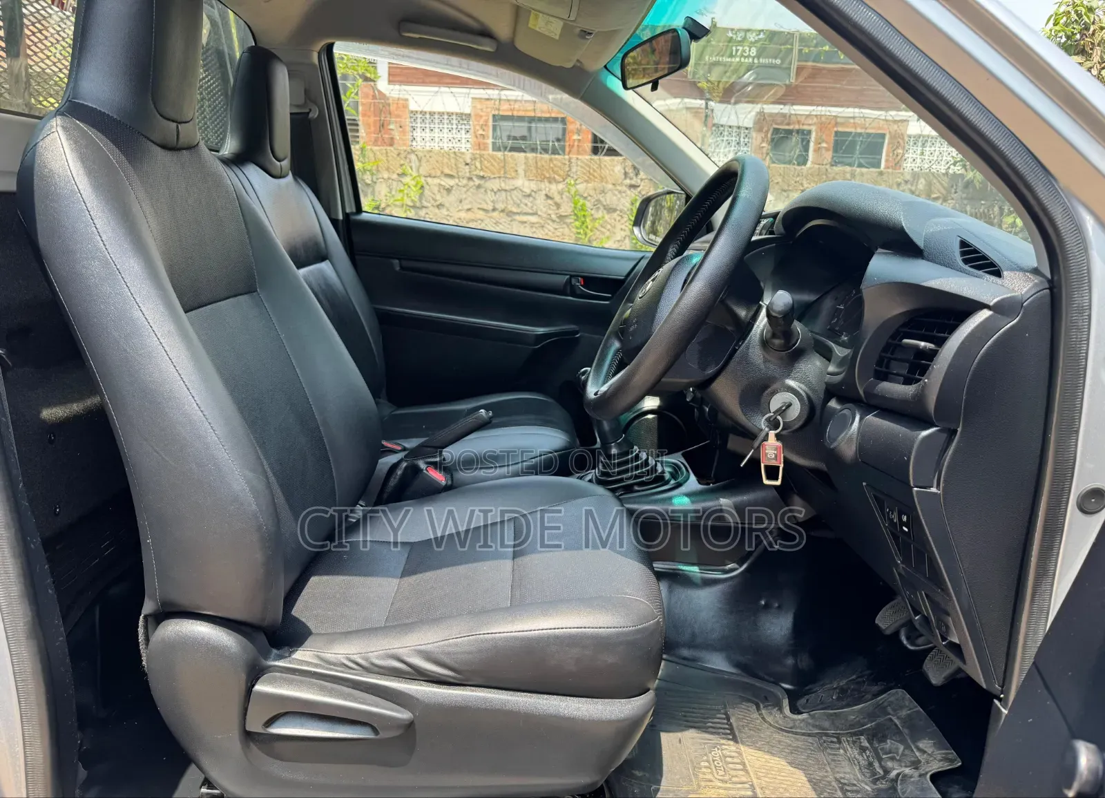 Toyota Hilux 2018 Silver