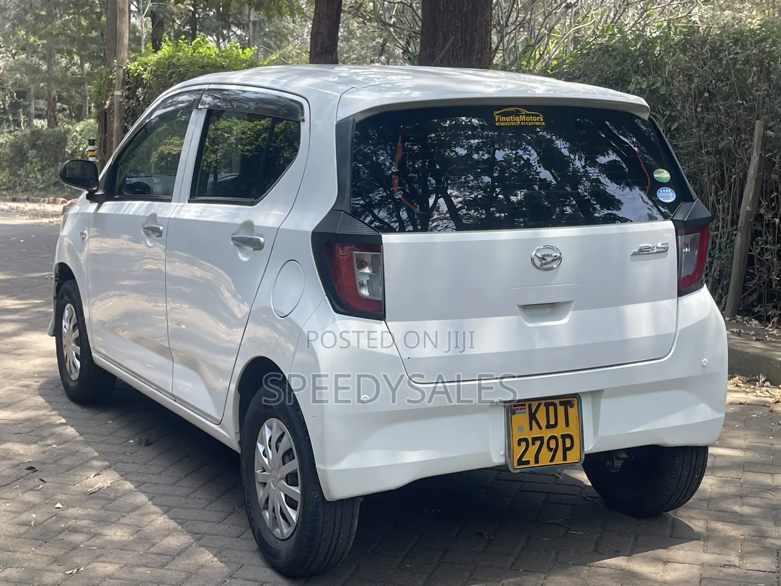 Daihatsu Mira 2017 White