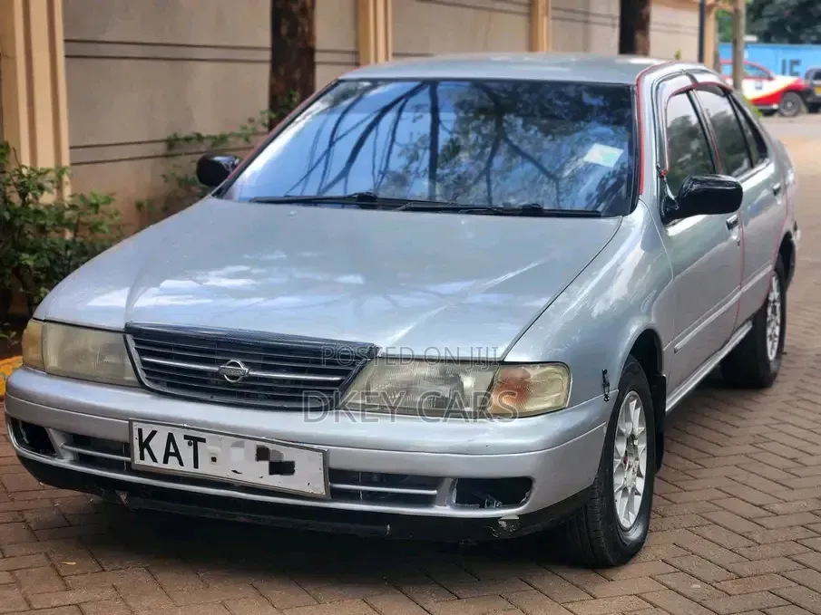 Nissan FB14 2001 Silver