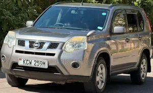 Nissan X-Trail 2012 Silver