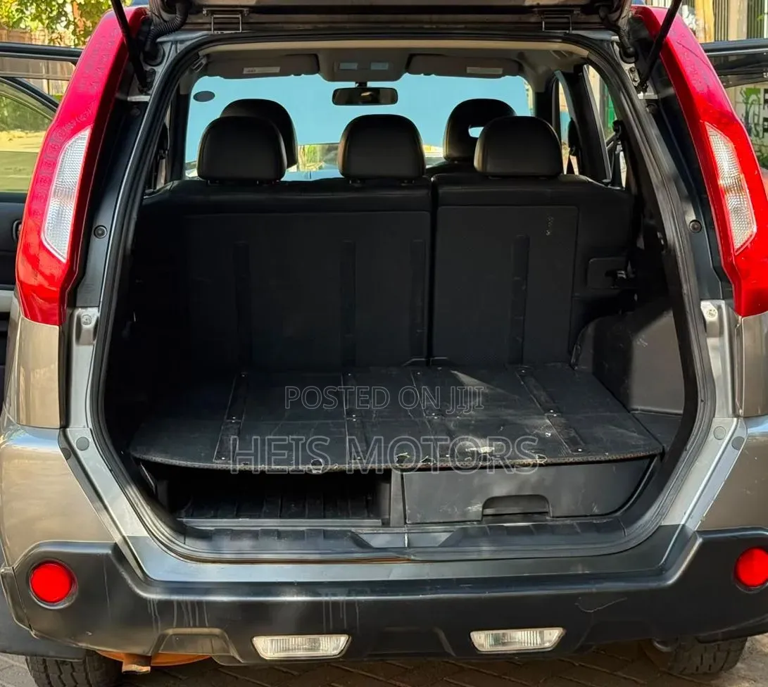 Nissan X-Trail 2012 Silver