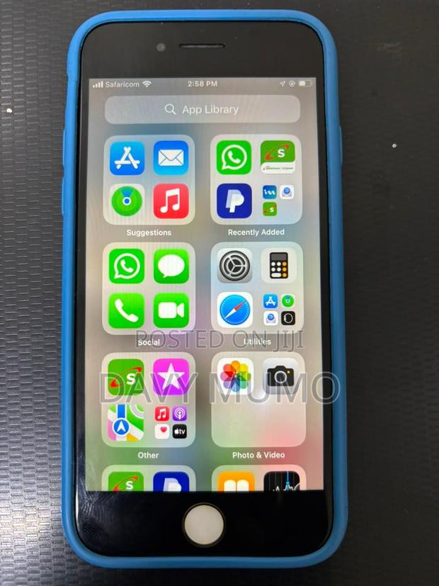 Apple iPhone 7 32 GB Black