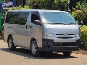 Toyota HiAce 2019 Silver