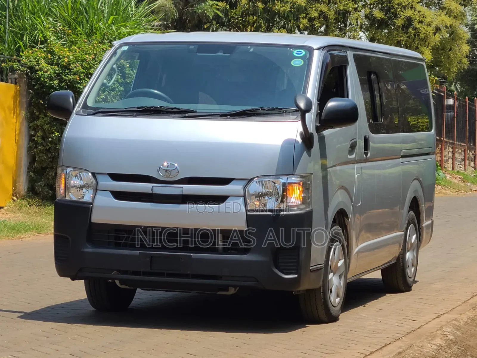 Toyota HiAce 2019 Silver