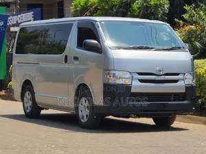 Toyota HiAce 2019 Silver