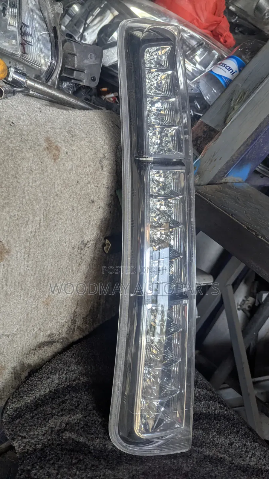 Toyota Isis Backlight