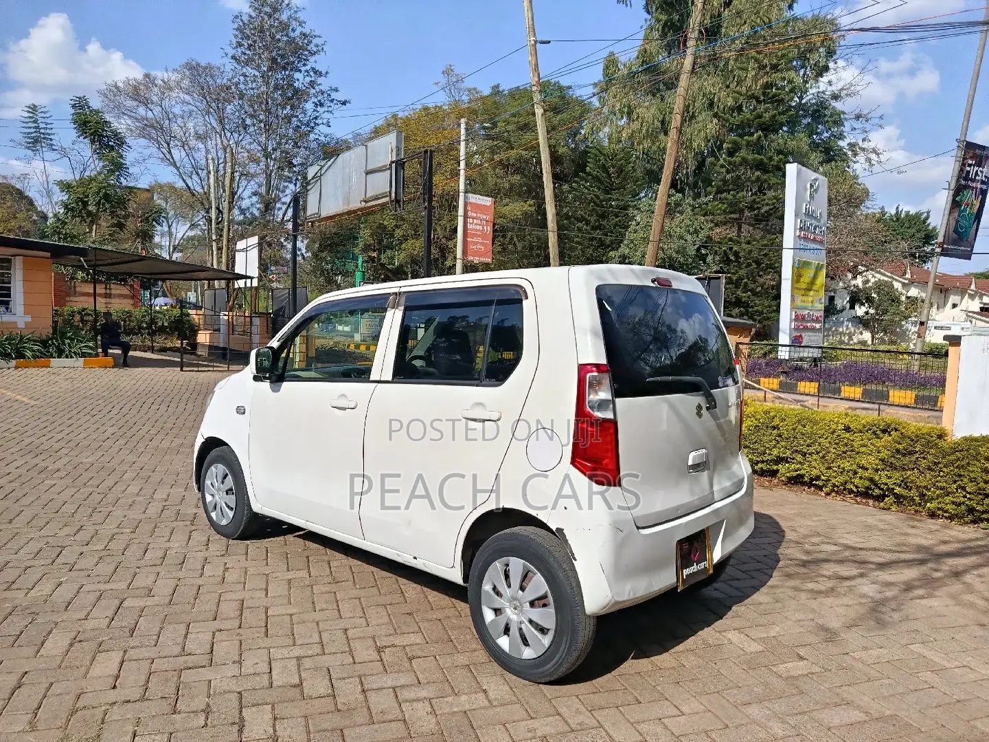 Suzuki Wagon R 2015 White