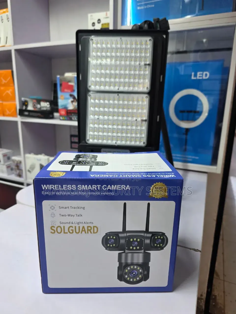 Solguard Street Light With 4 G Camera