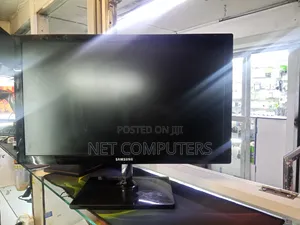 Samsung 24 Inches Wide Moniter