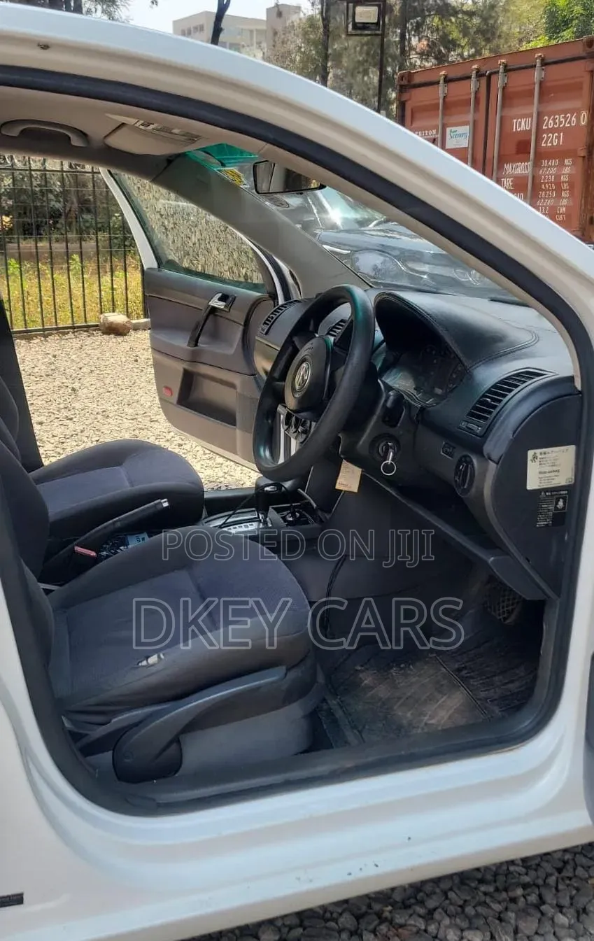 Volkswagen Polo 2006 White