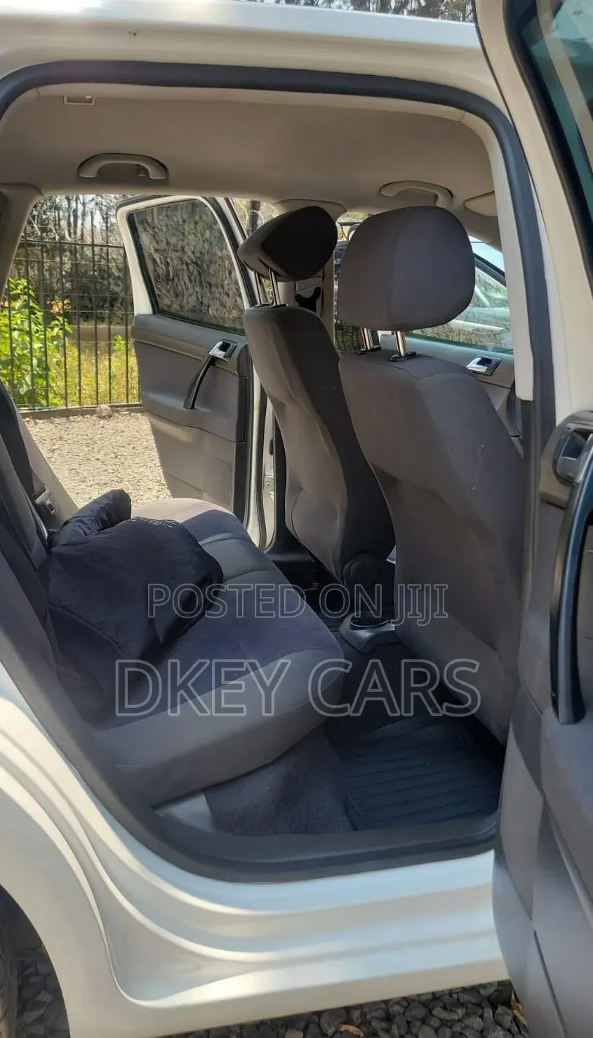 Volkswagen Polo 2006 White