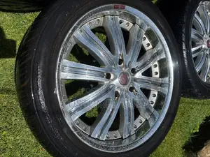 V8 Rims 22 Inch Japan