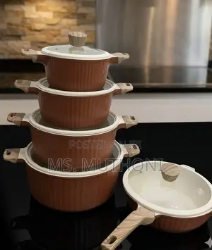 UAKEEN Ribbed Non-Stick Cookware Pots W/ Glass Lids Wood-Look Handles