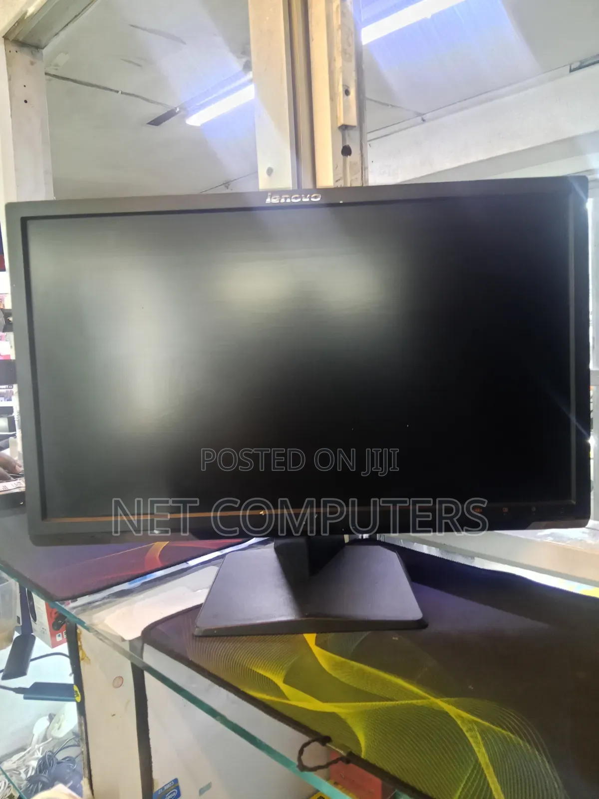 Lenovo 20 Inches