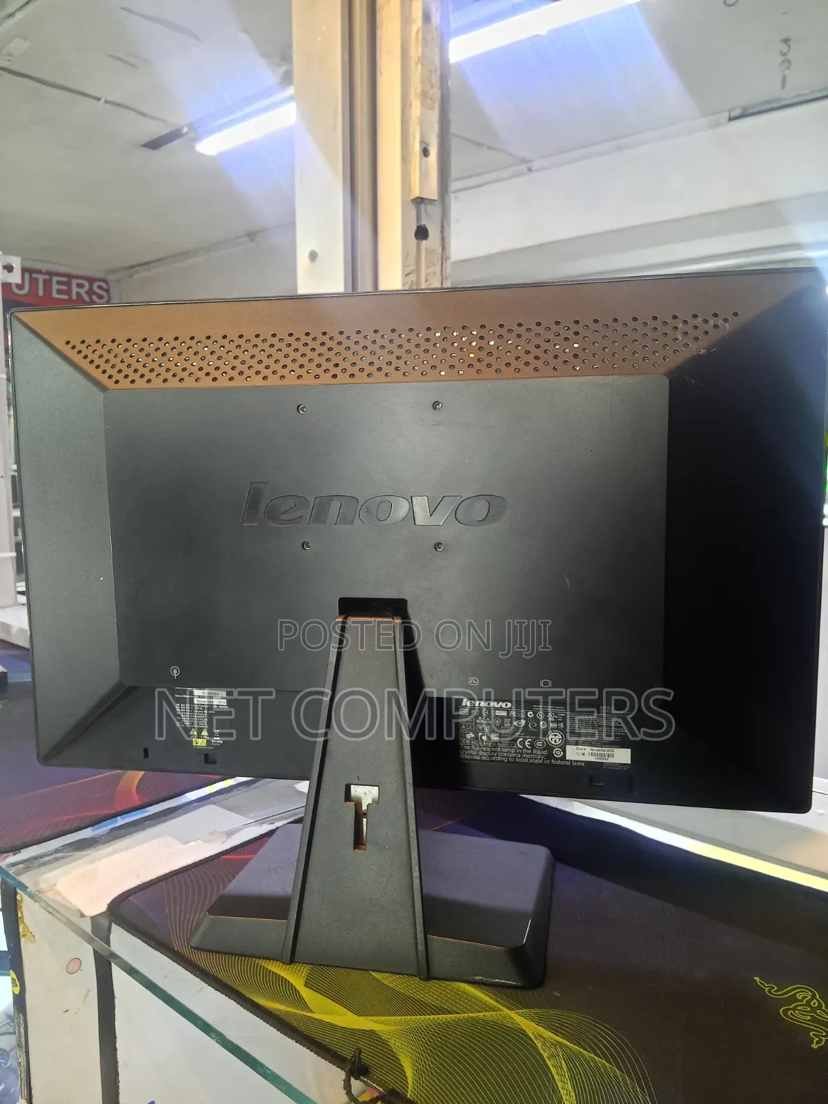 Lenovo 20 Inches