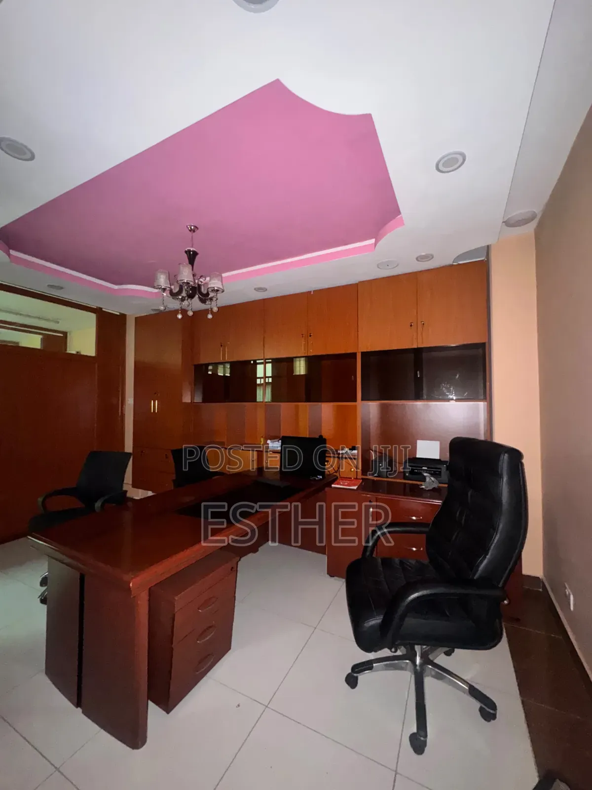 Furnished Office to Let