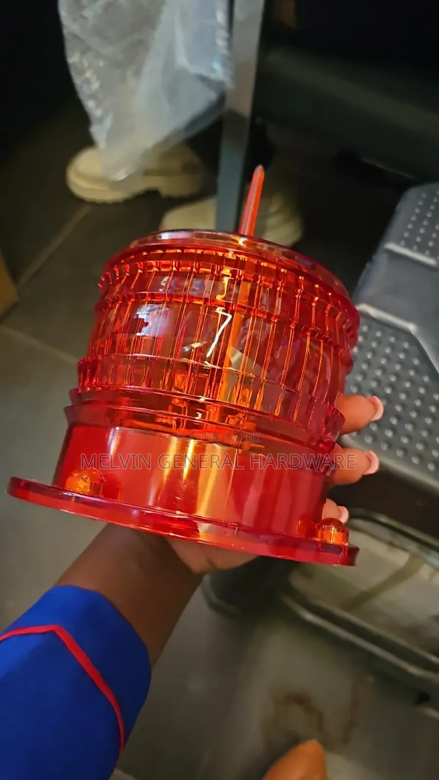 Pointed Solar Aviation Light