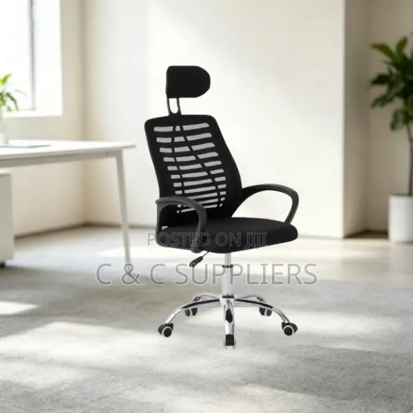 Swivel Mesh Headrest Boardroom Chair.