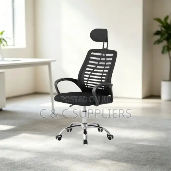 Swivel Mesh Headrest Boardroom Chair.