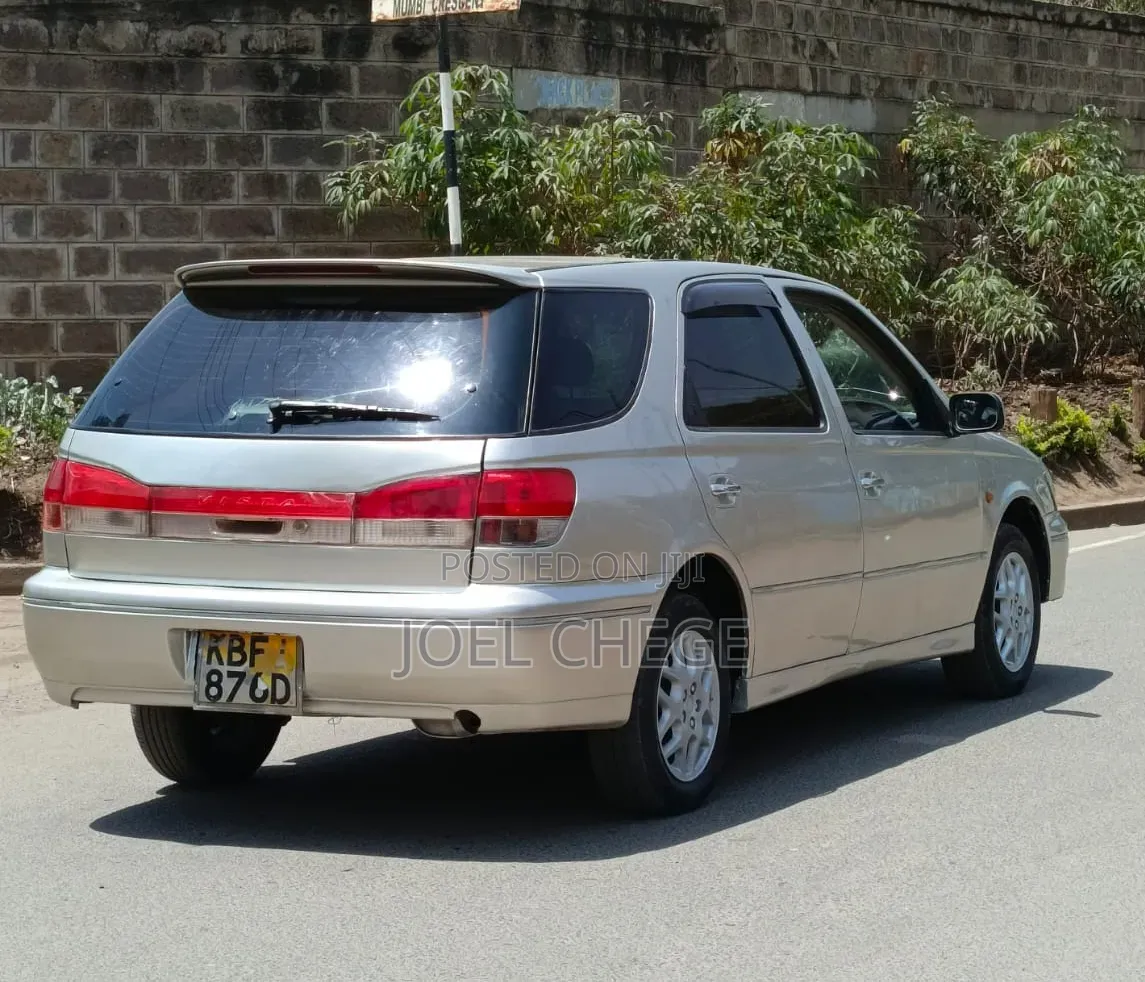 Toyota Vista 2003 Beige
