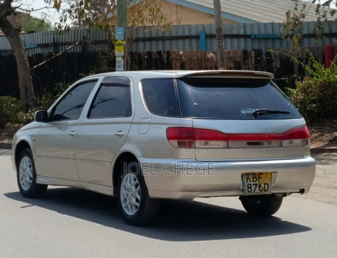 Toyota Vista 2003 Beige