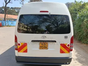 Toyota HiAce 2024 White