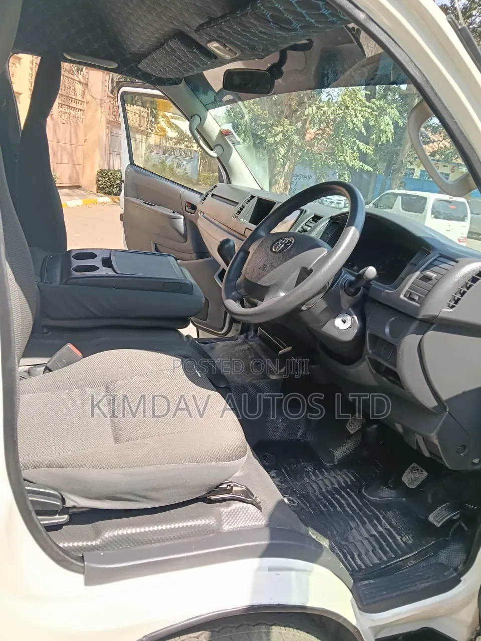 Toyota HiAce 2024 White