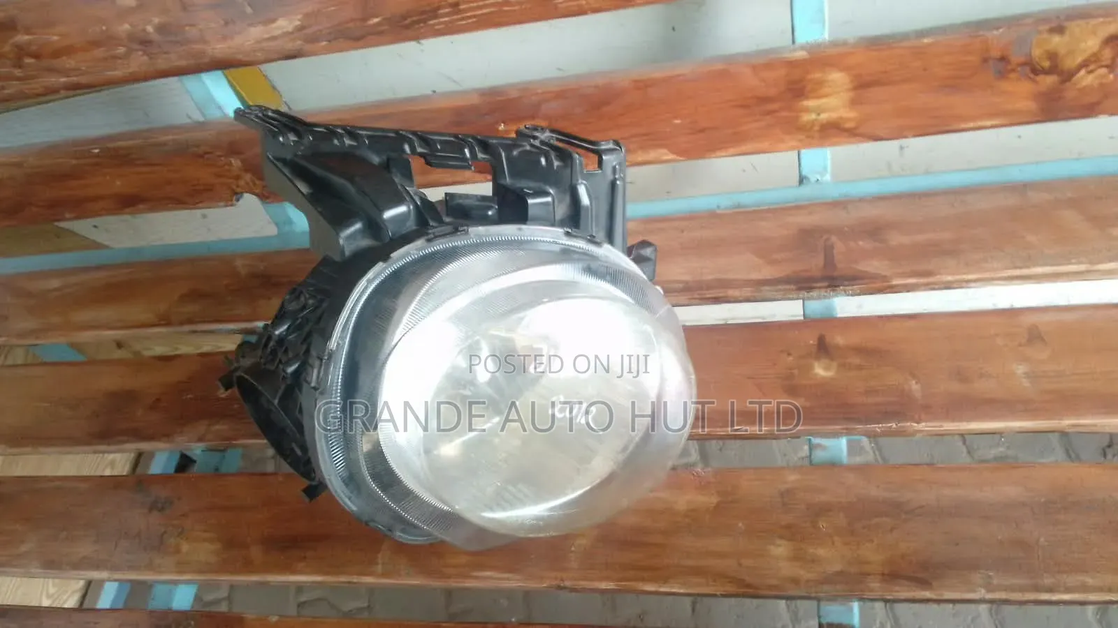Nissan Juke Headlights