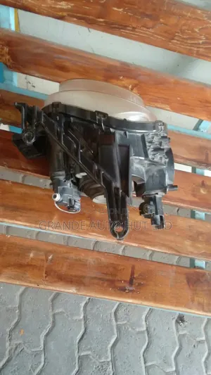 Nissan Juke Headlights