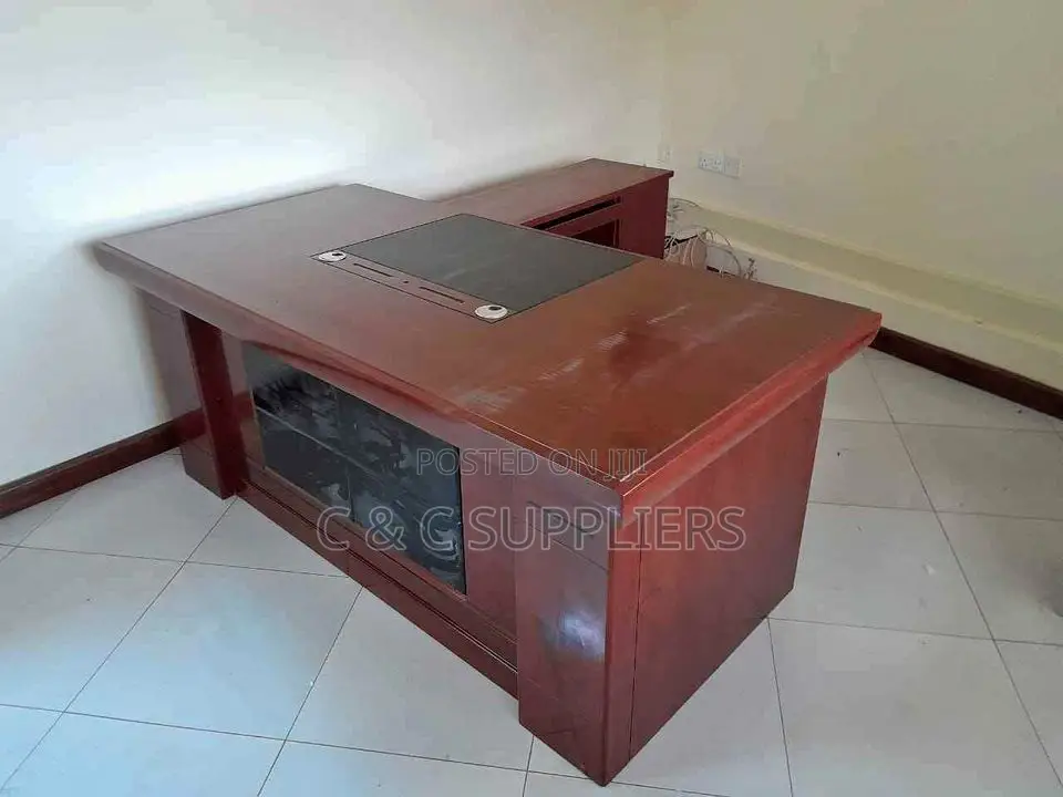 Executive L-Shaped Manager Workstation – 160cm