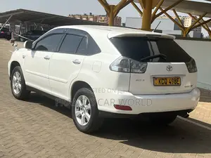 Toyota Harrier 2012 Off white