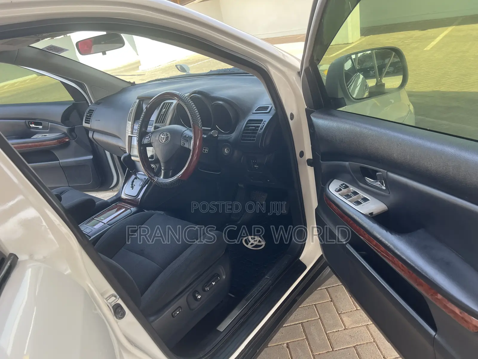 Toyota Harrier 2012 Off white