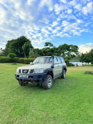 Nissan Patrol 2005 Green
